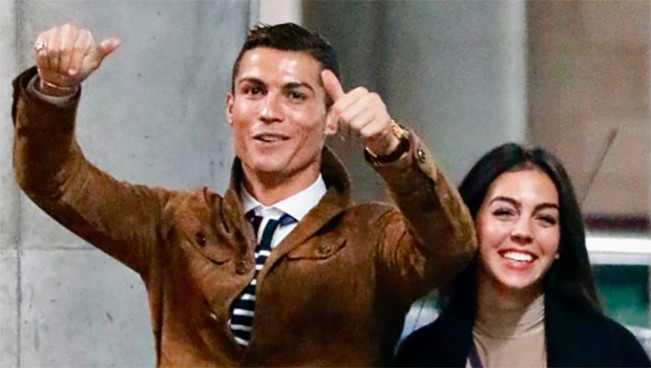 Deg-degan Menanti Cristiano Ronaldo Tiba di Kupang! Polisi Perketat Pengamanan